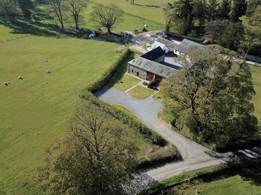Peregrine Stable Cottage Лландовери Экстерьер фото
